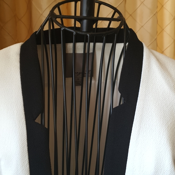 White Blazer - Picture 2 of 3